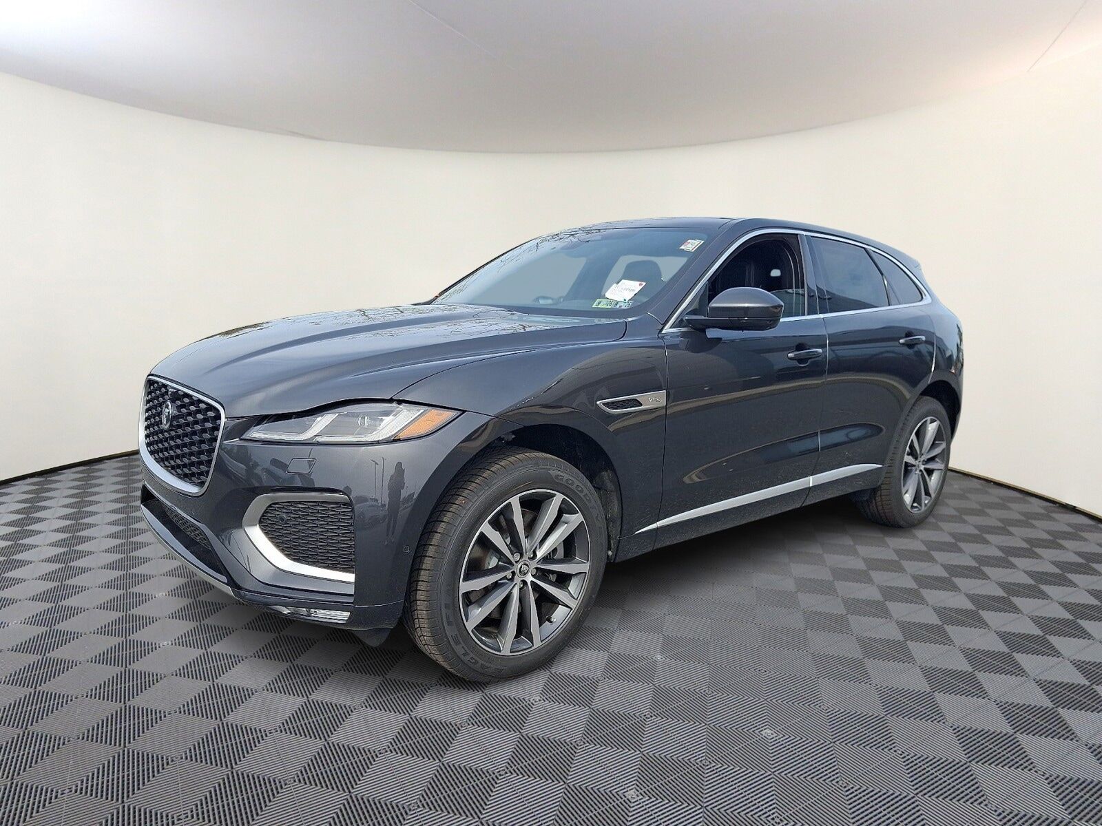 2026 JAGUAR F-Pace