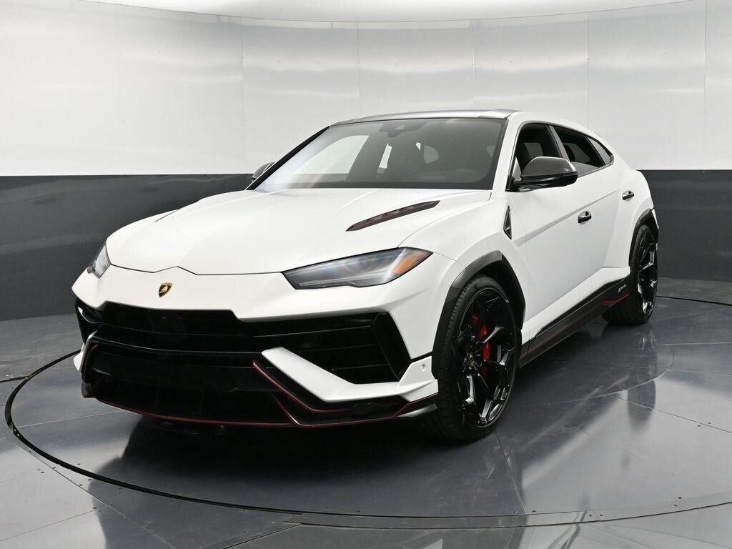 2023 LAMBORGHINI URUS
