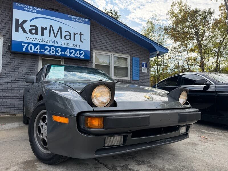1987 PORSCHE 944