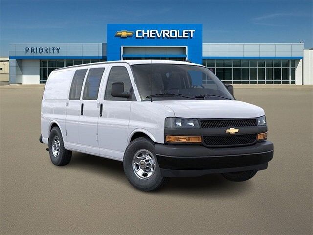 2025 CHEVROLET Express