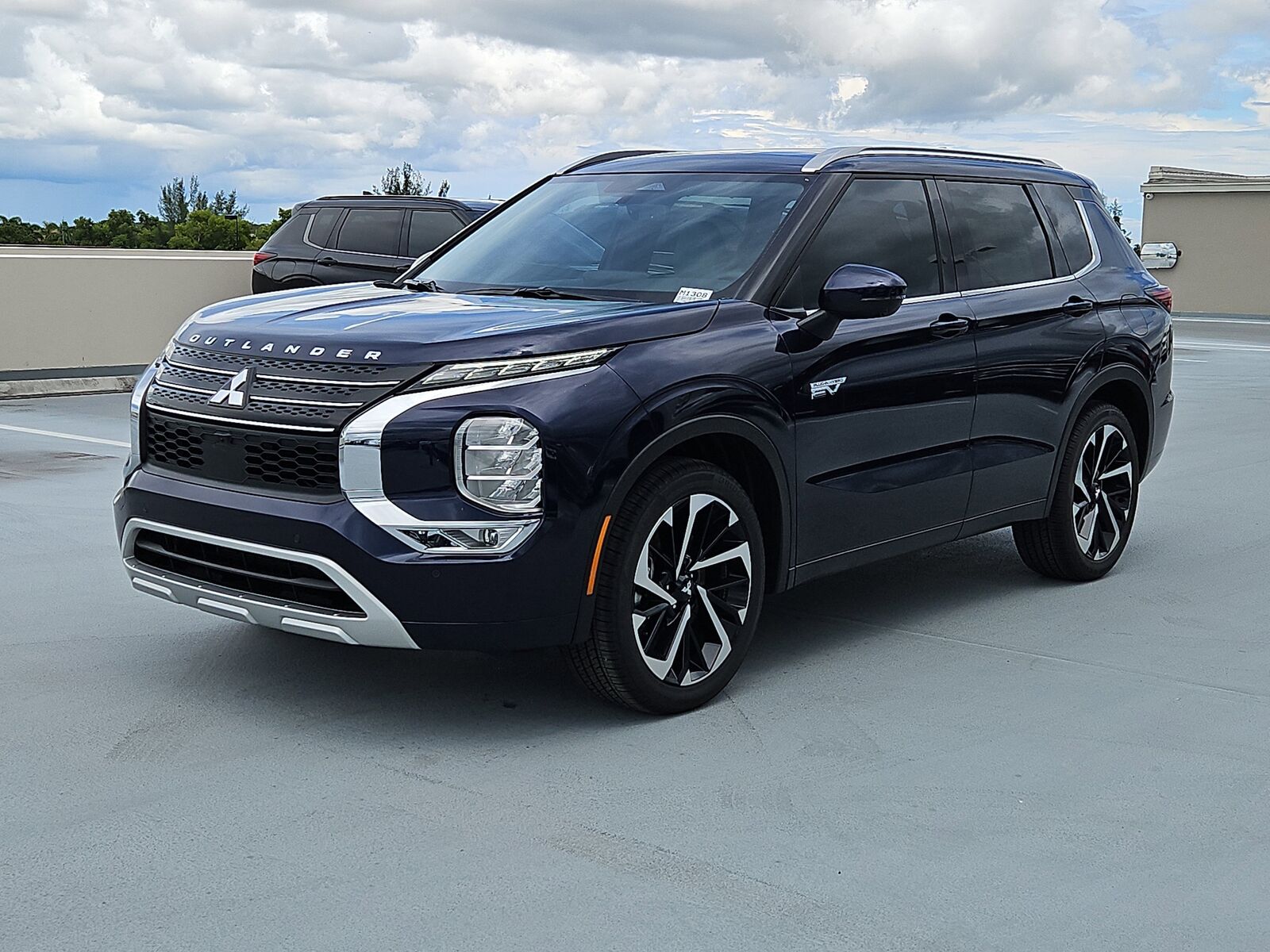 2025 MITSUBISHI Outlander