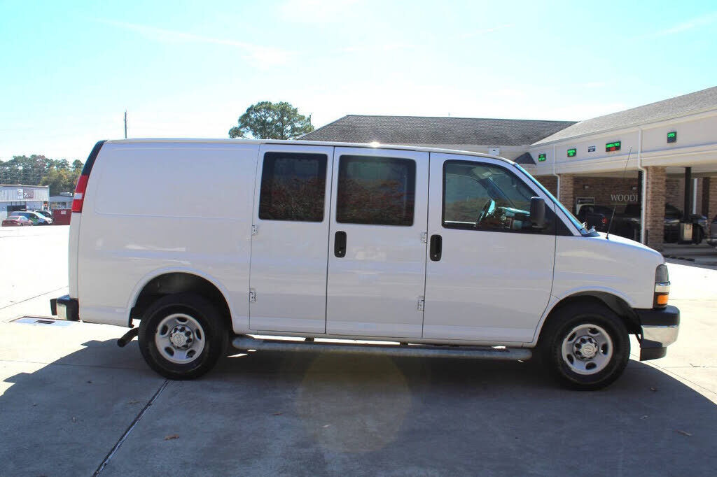 2018 CHEVROLET Express