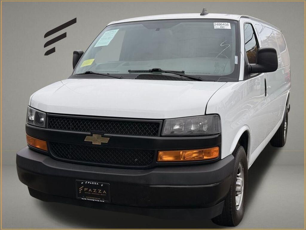2022 CHEVROLET Express