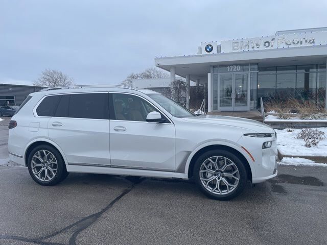 2023 BMW X7