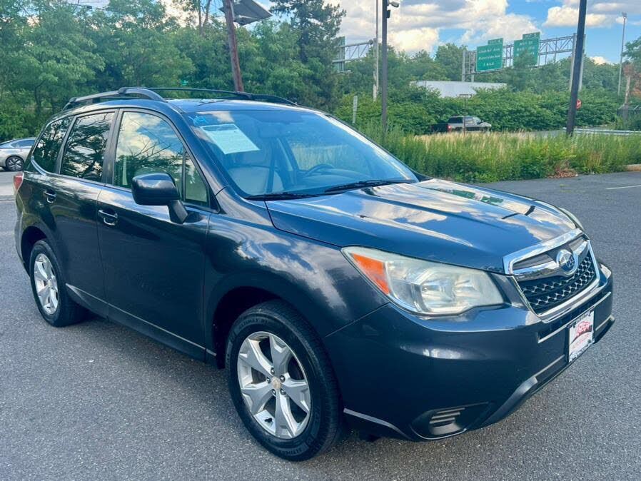 2015 SUBARU Forester
