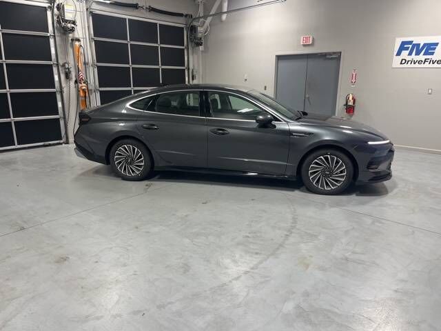 2025 HYUNDAI Sonata