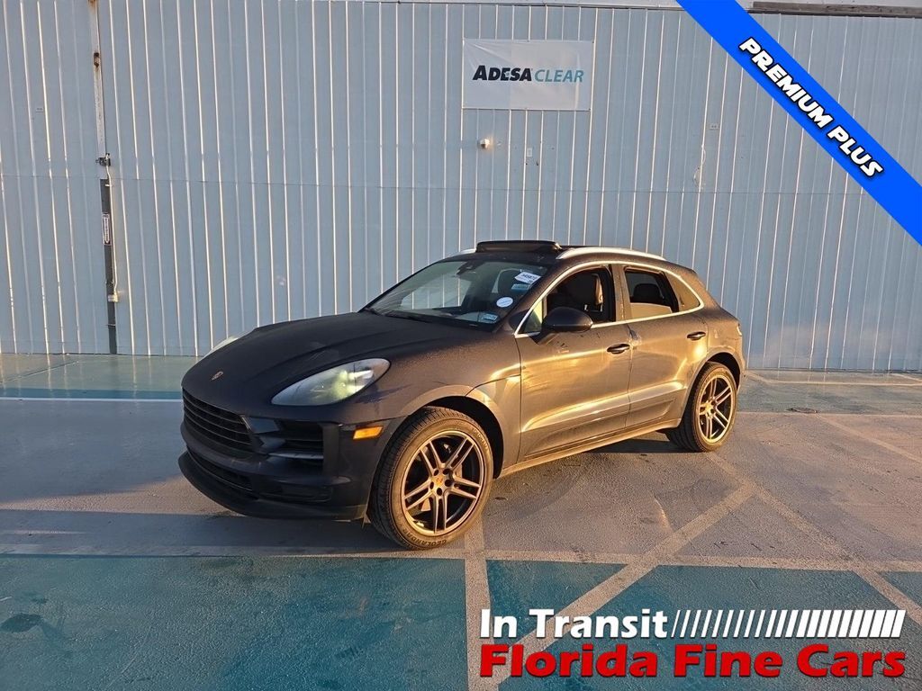 2019 PORSCHE Macan