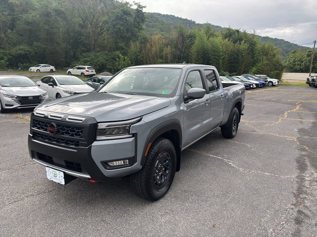 2025 NISSAN Frontier