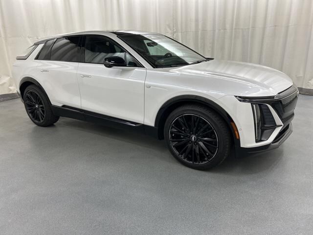 2025 CADILLAC Lyriq