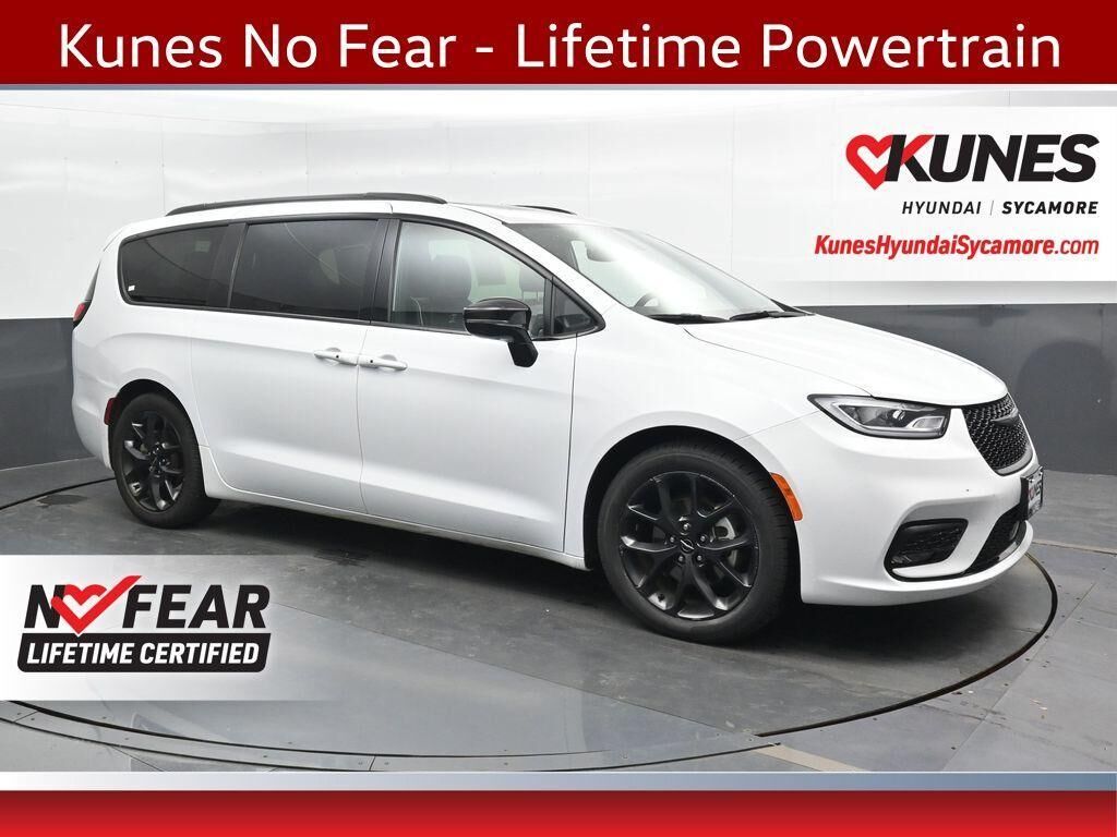 2025 CHRYSLER Pacifica