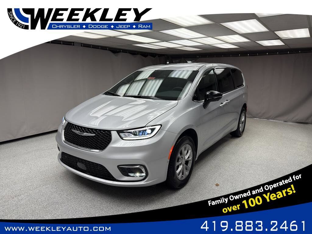 2026 CHRYSLER Pacifica