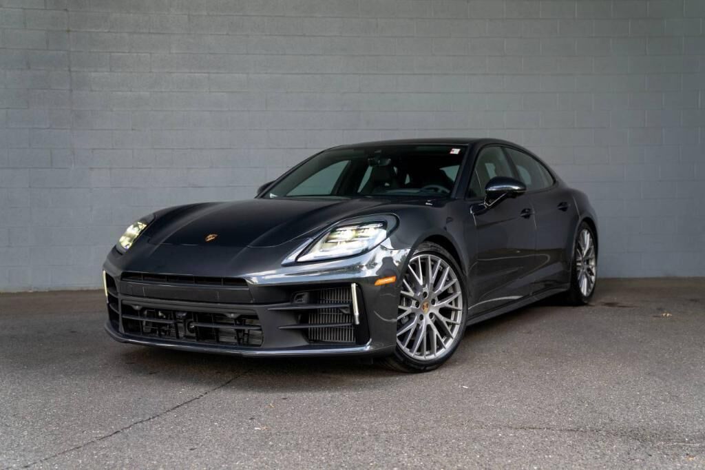 2025 PORSCHE Panamera