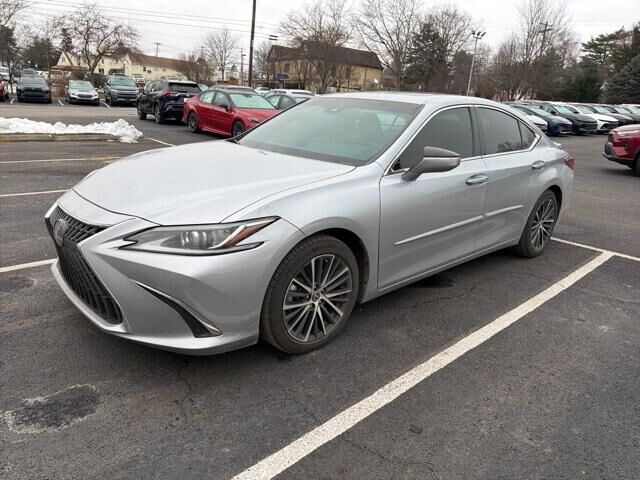 2023 LEXUS ES