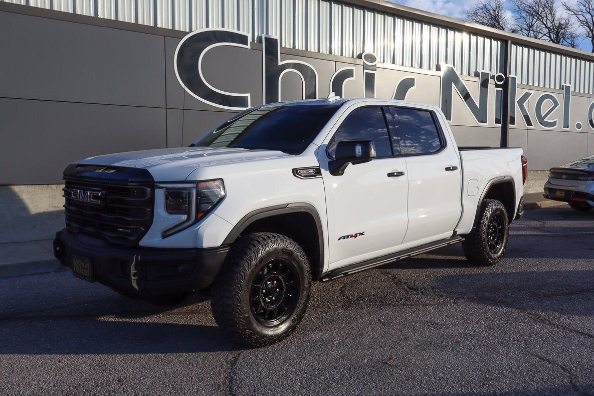 2023 GMC Sierra
