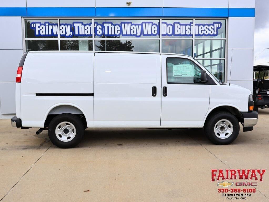 2025 GMC Savana