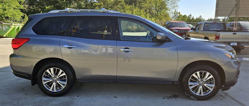 2019 NISSAN Pathfinder