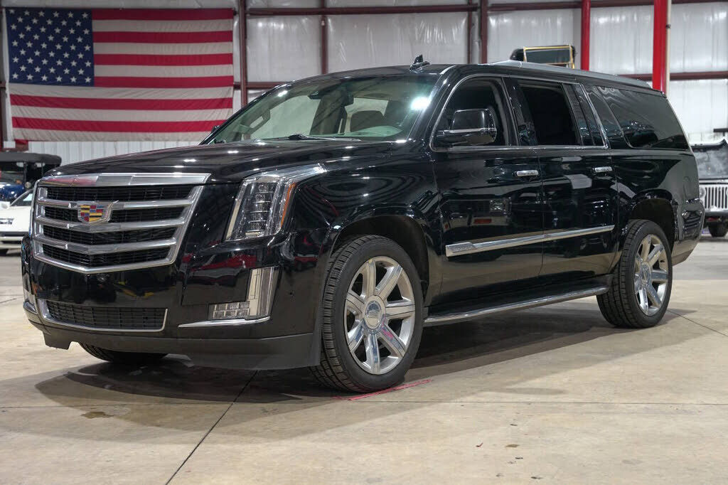 2018 CADILLAC Escalade ESV