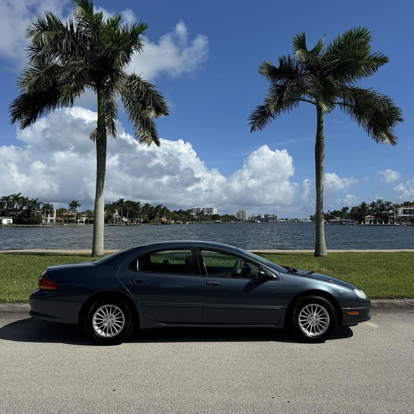 Chrysler Concorde