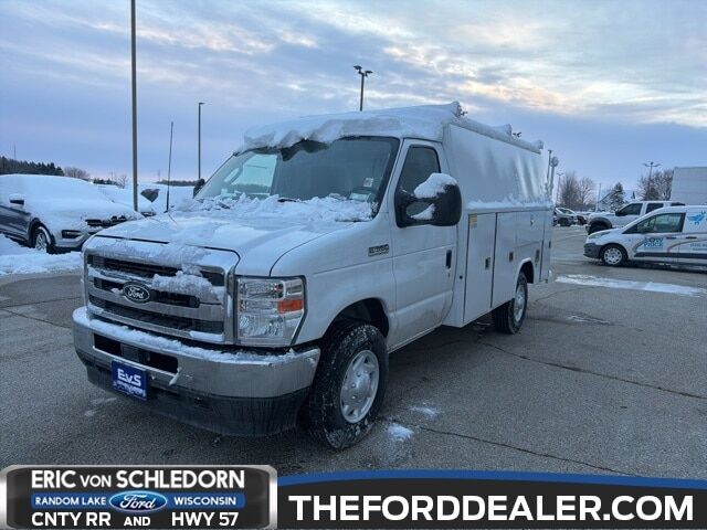 2026 FORD E-350