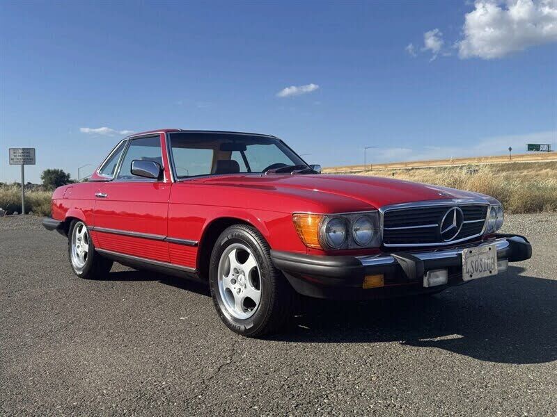 1984 MERCEDES-BENZ 380