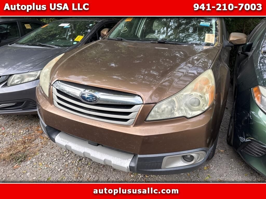 2011 SUBARU Outback