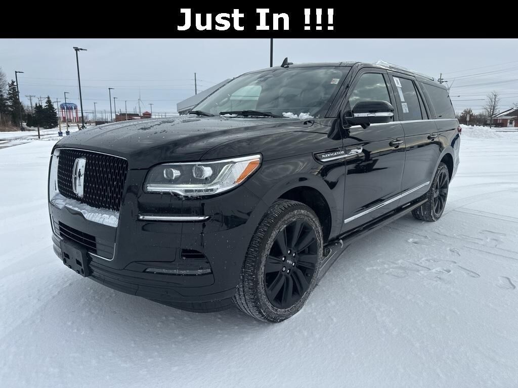 2024 LINCOLN Navigator L