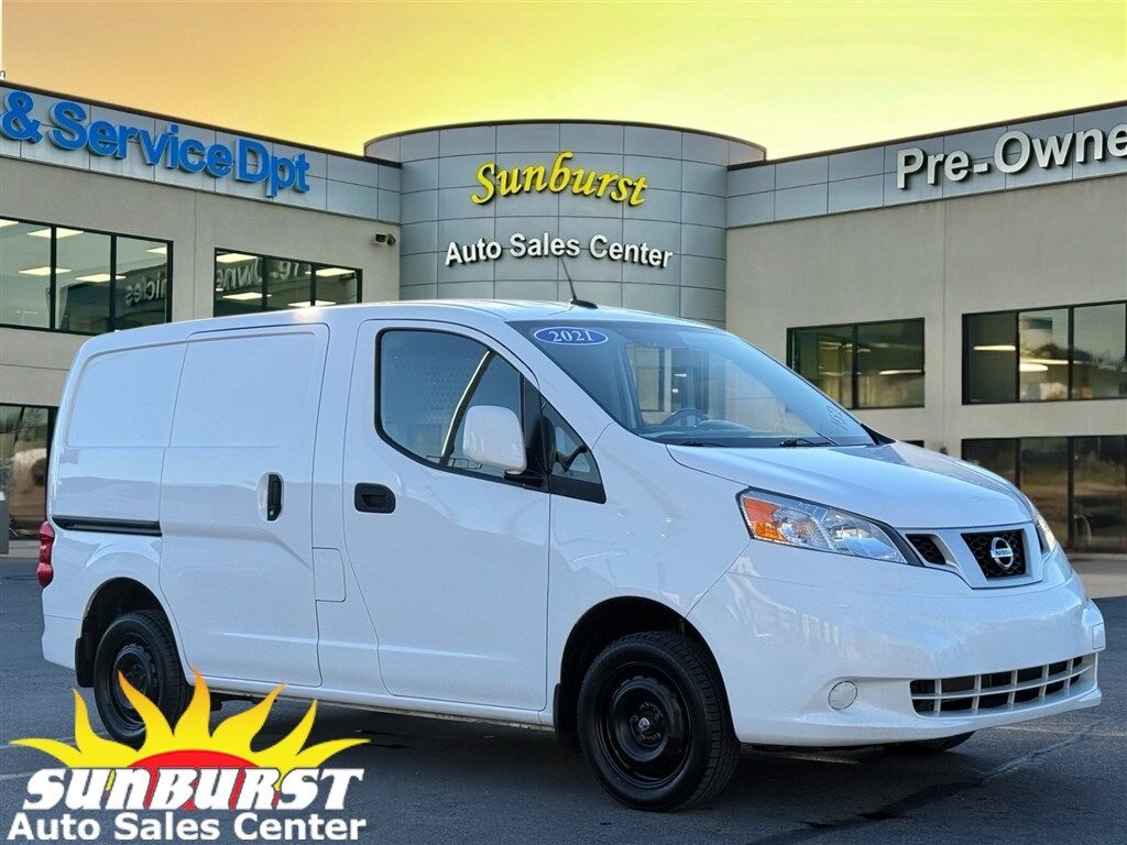 2021 NISSAN NV200