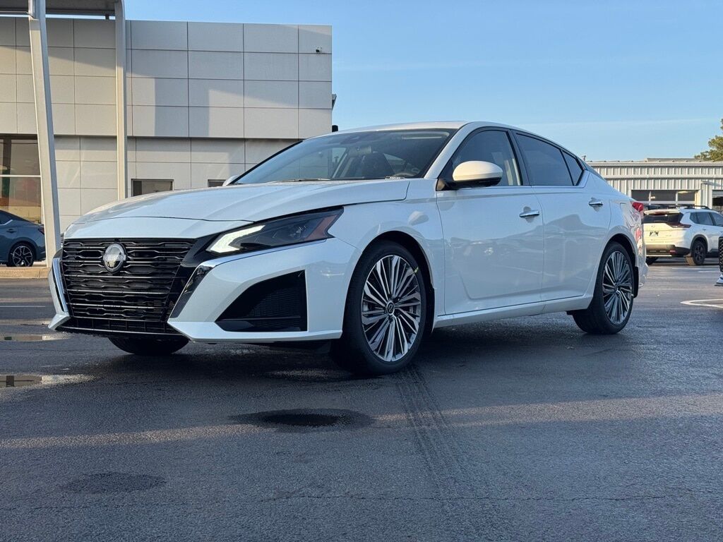 2025 NISSAN Altima