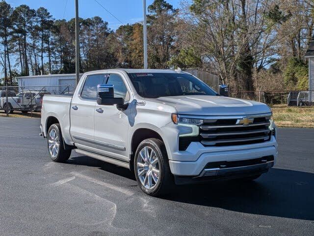 2025 CHEVROLET Silverado