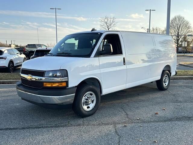 2025 CHEVROLET Express