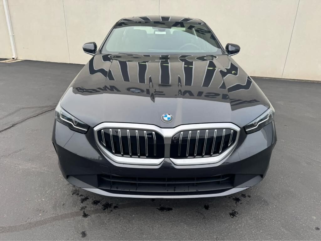 2026 BMW 530i