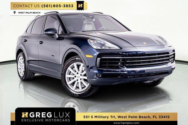 2022 PORSCHE Cayenne