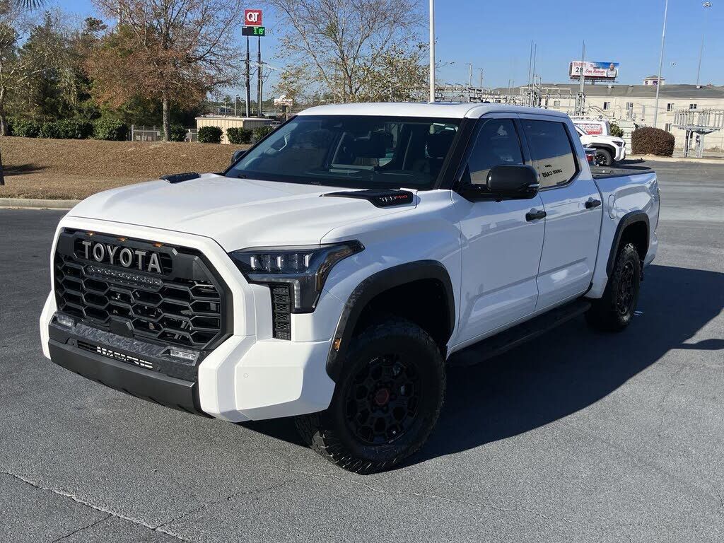 2022 TOYOTA Tundra