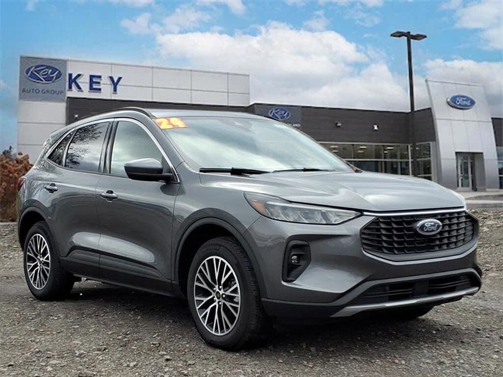 2024 FORD Escape