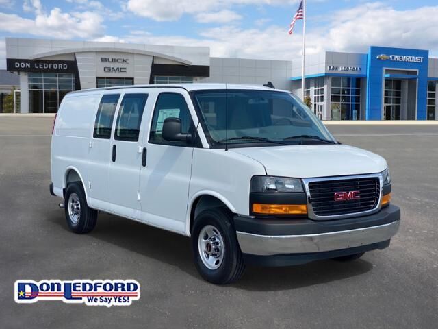 2025 GMC Savana
