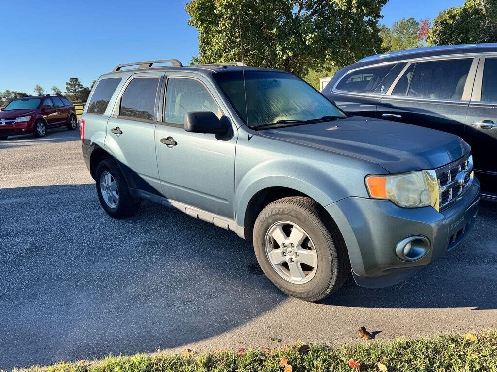 2011 FORD Escape