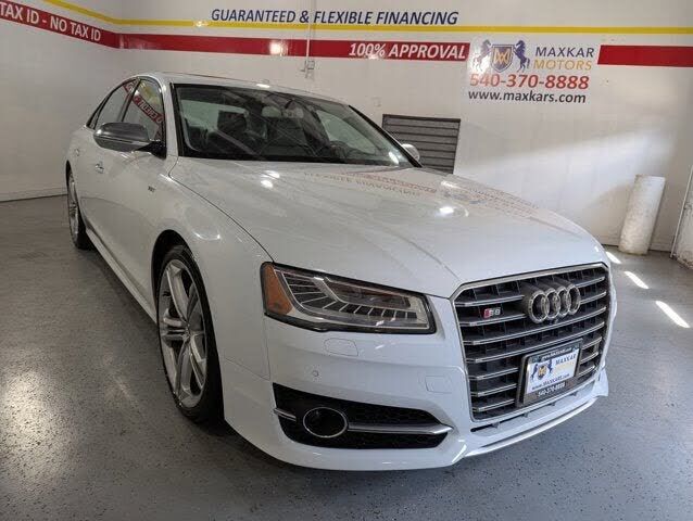 Audi S8