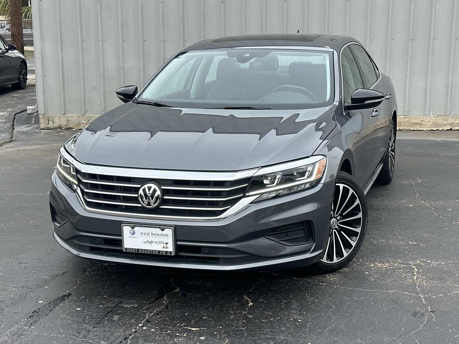 2022 VOLKSWAGEN Passat