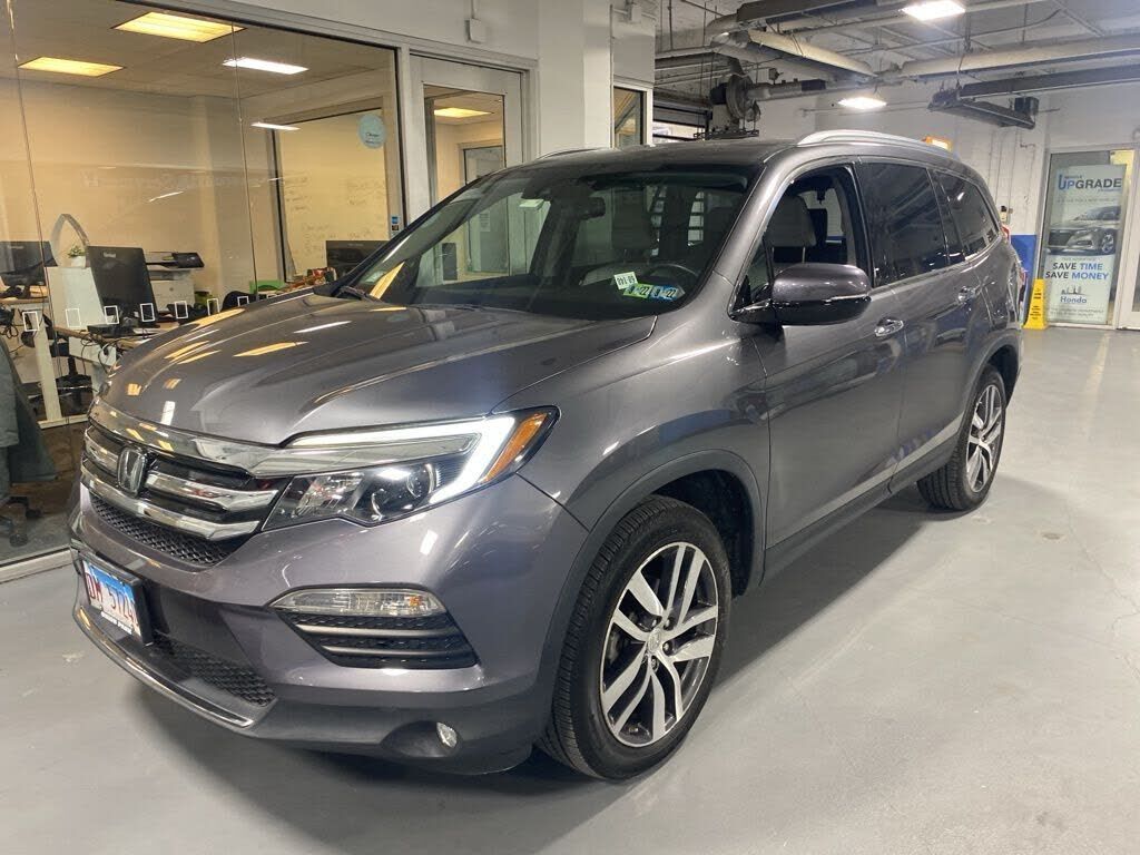 2017 HONDA Pilot