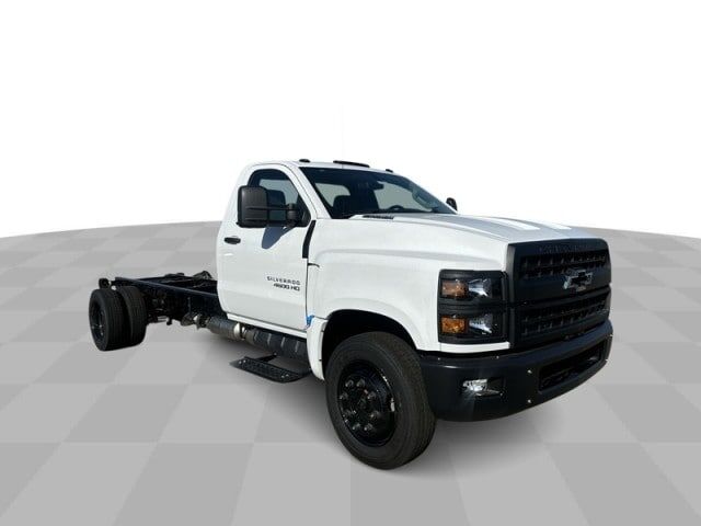 2024 GMC Silverado Medium Duty