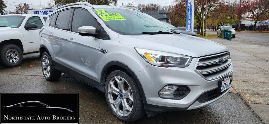 2017 FORD Escape
