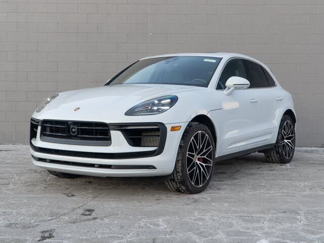 2025 PORSCHE Macan
