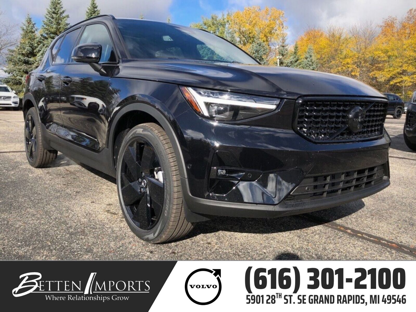 2026 VOLVO XC40