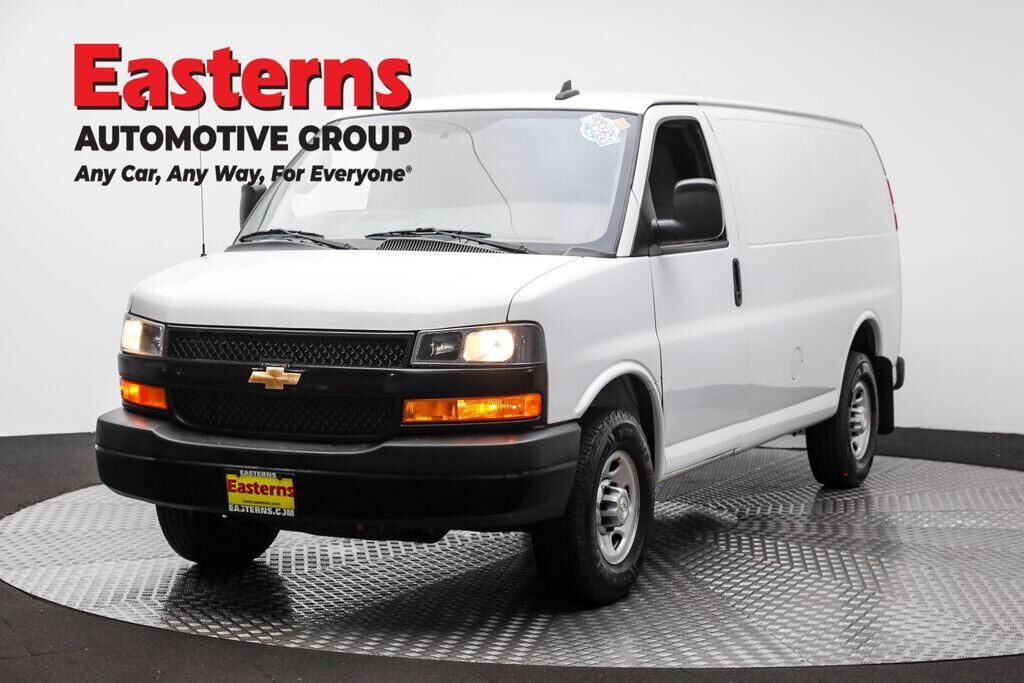 2021 CHEVROLET Express