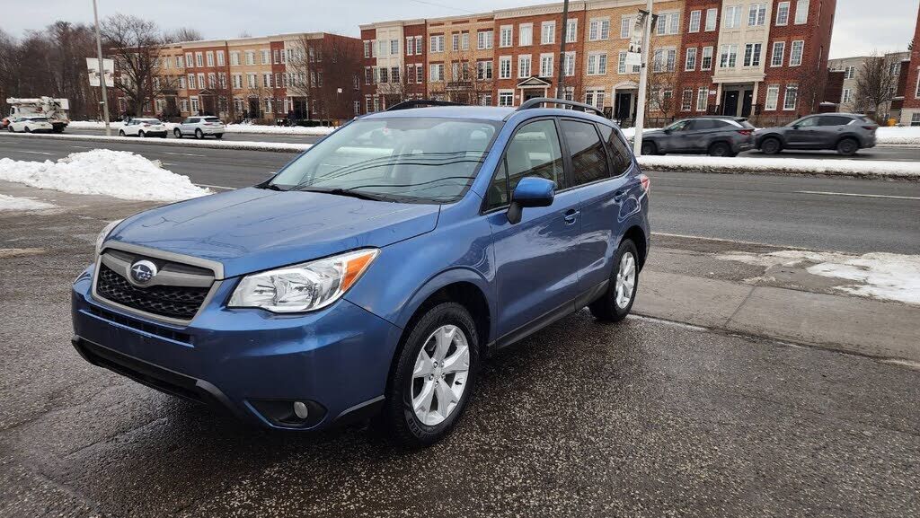 2016 SUBARU Forester