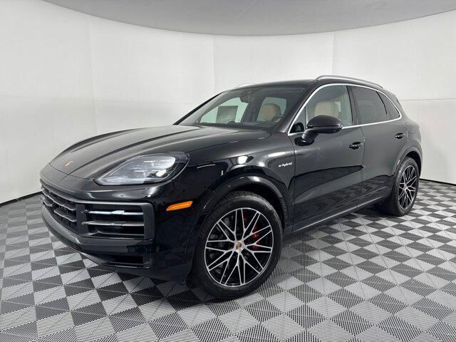 2026 PORSCHE Cayenne