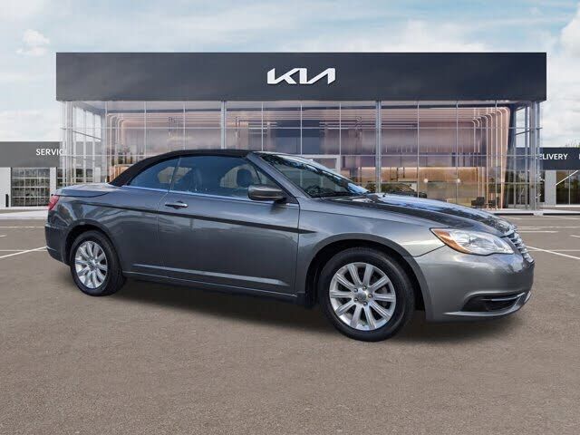 2012 CHRYSLER 200