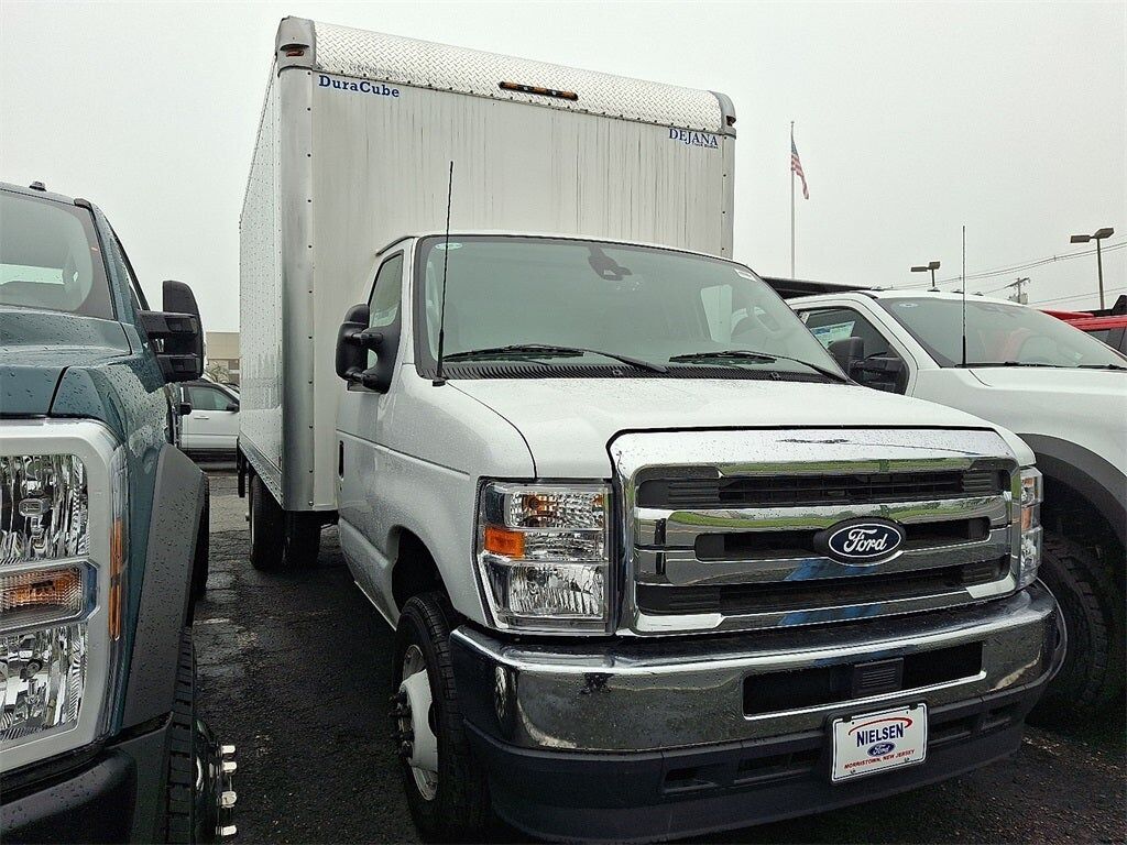 2026 FORD E-350