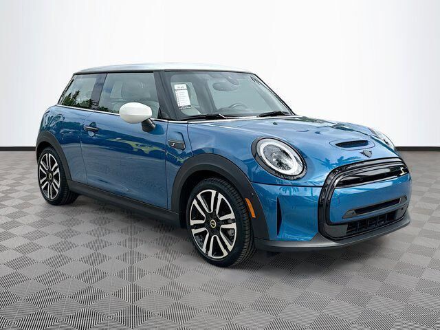 2023 MINI Hardtop
