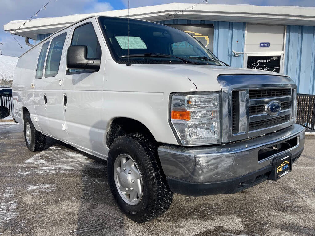2012 FORD E-250